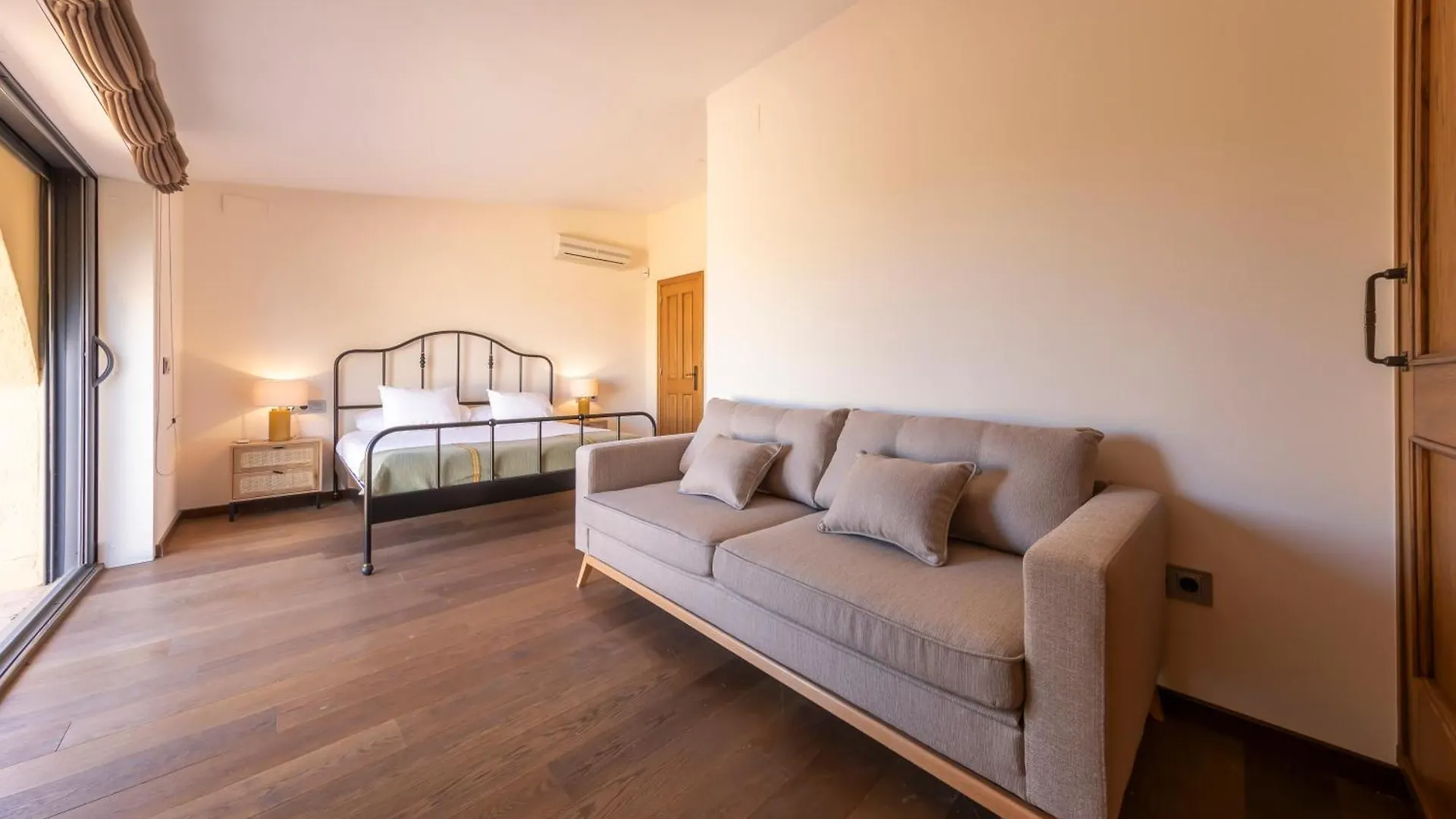 Mas Xibeques Hotel Bascara