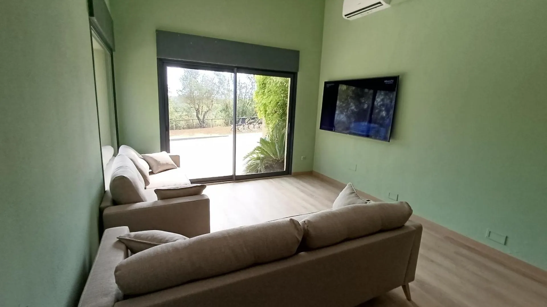 Mas Xibeques Hotel Bascara 0*,